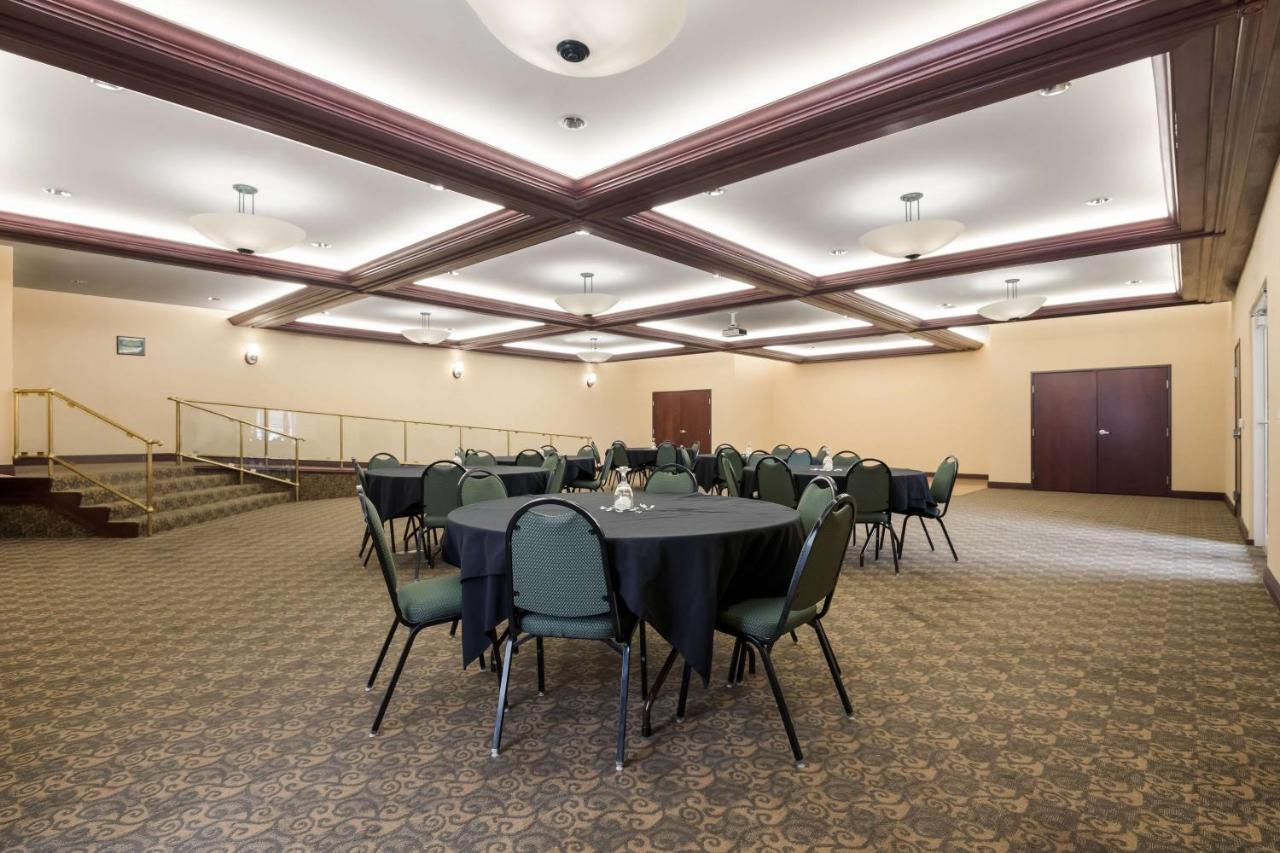 Best Western Coffeyville Central Business District Inn And Suites Dış mekan fotoğraf