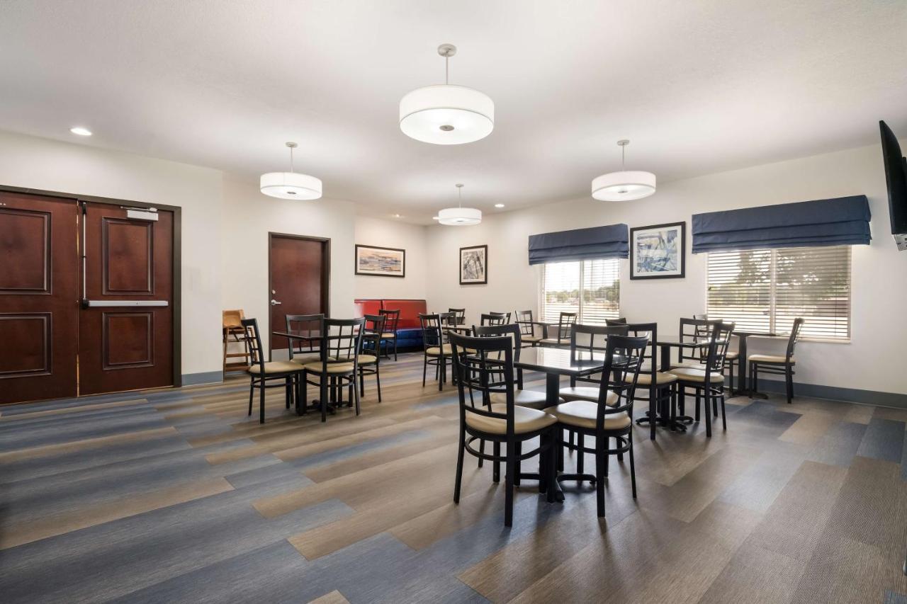 Best Western Coffeyville Central Business District Inn And Suites Dış mekan fotoğraf