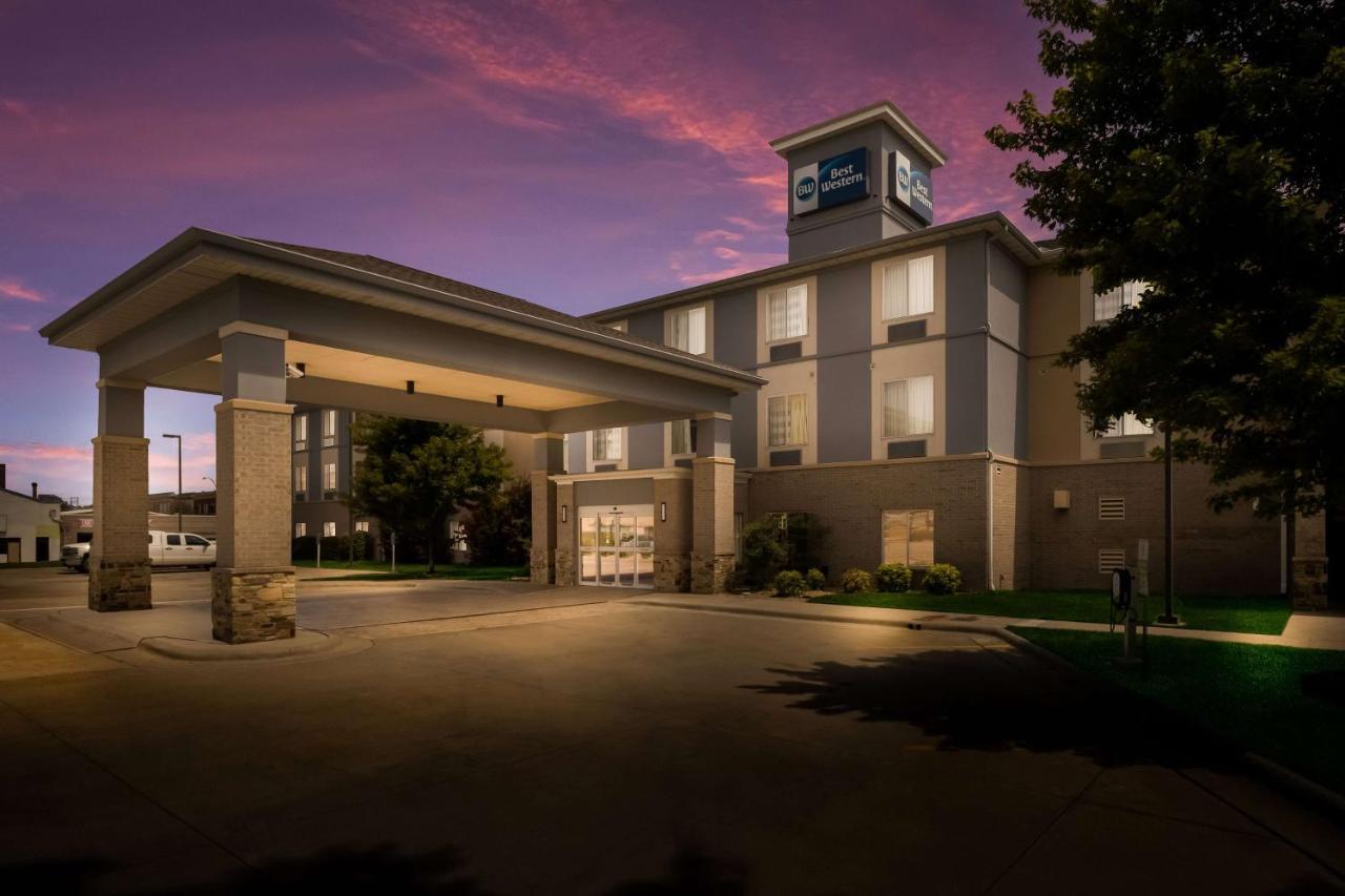 Best Western Coffeyville Central Business District Inn And Suites Dış mekan fotoğraf