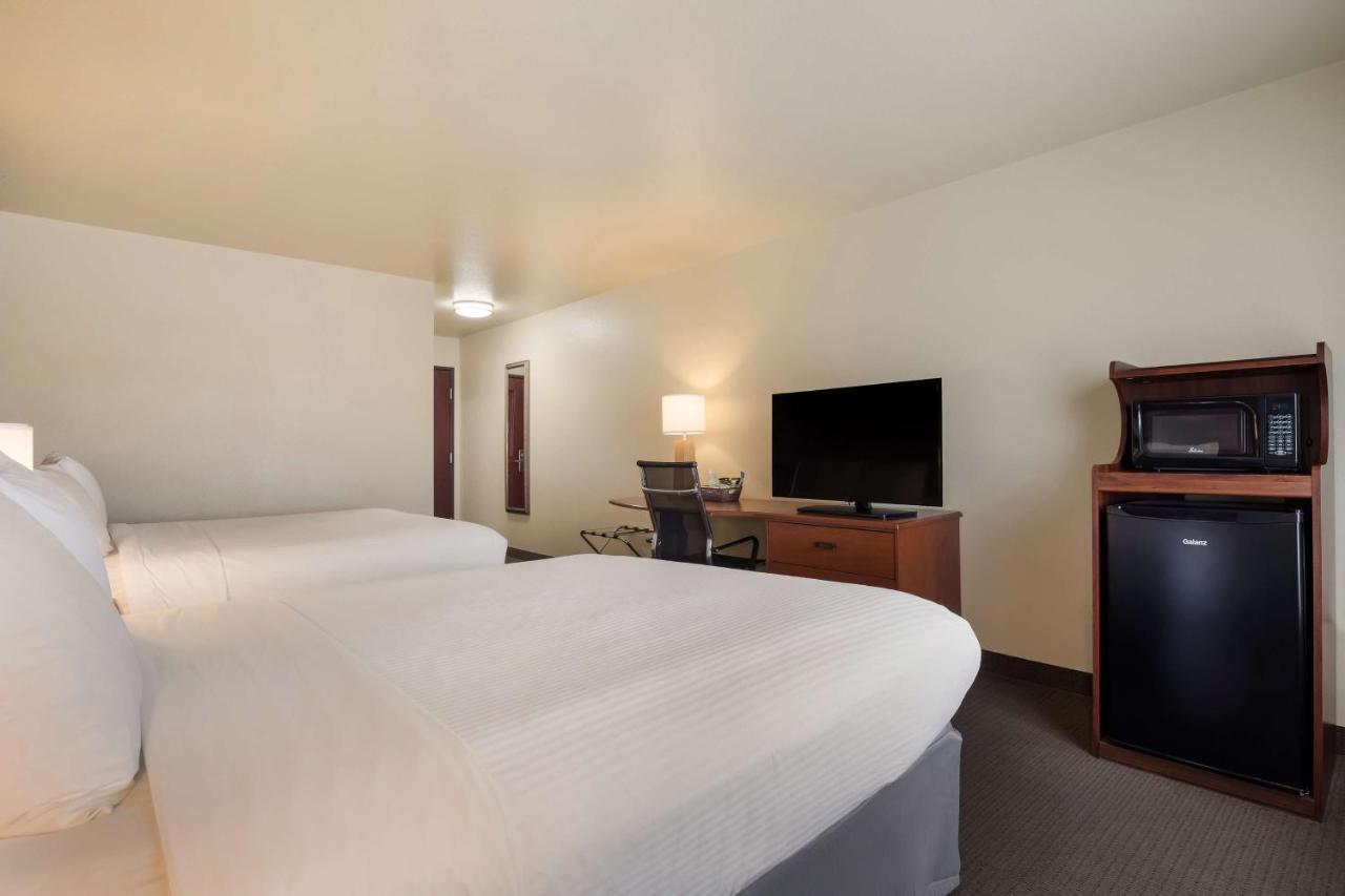 Best Western Coffeyville Central Business District Inn And Suites Dış mekan fotoğraf